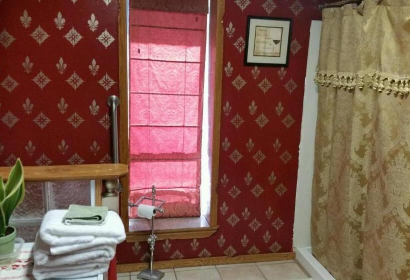سوییت لوکس, Chisolm Trail Villa