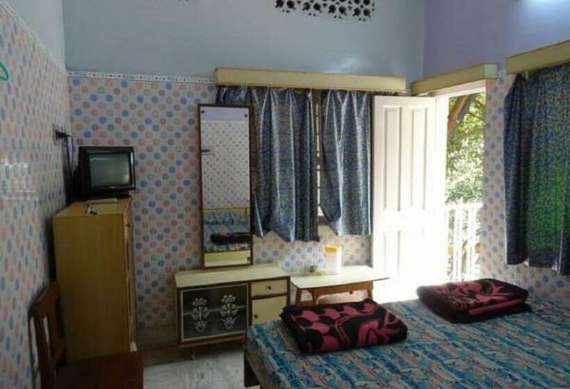 اتاق اکونومی, Ranjana
