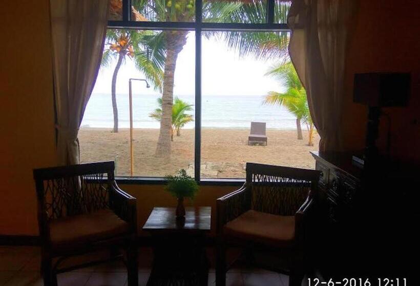 اتاق لوکس, Sea World Club Beach Resort & Dive Center