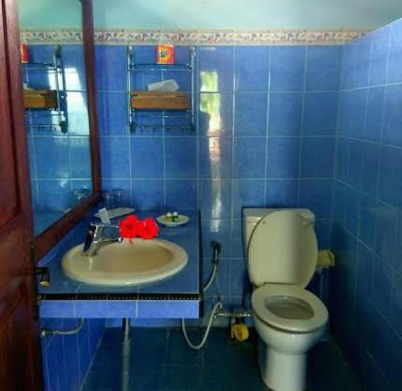 اتاق لوکس با چشم‌انداز دریا, Sea World Club Beach Resort & Dive Center
