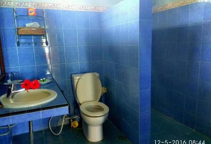 اتاق لوکس با چشم‌انداز دریا, Sea World Club Beach Resort & Dive Center