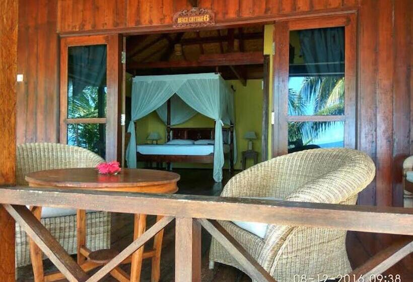 اتاق لوکس با چشم‌انداز دریا, Sea World Club Beach Resort & Dive Center
