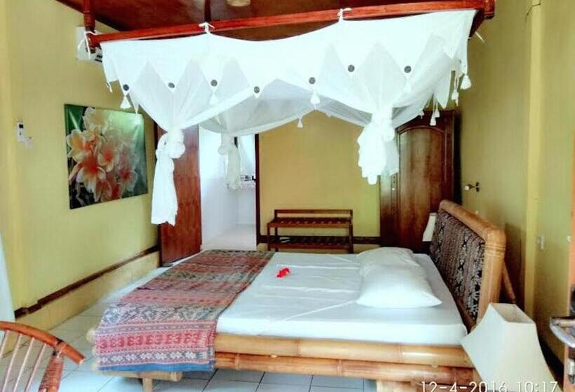 اتاق استاندارد با چشم‌انداز باغ, Sea World Club Beach Resort & Dive Center