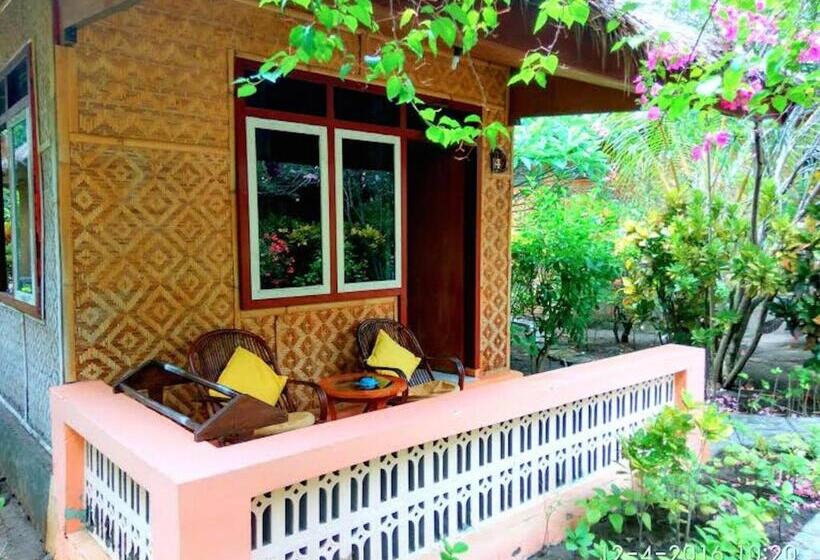 اتاق استاندارد با چشم‌انداز باغ, Sea World Club Beach Resort & Dive Center