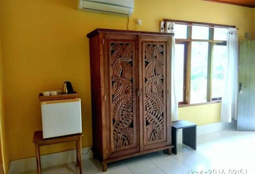 اتاق استاندارد سه تخته با چشم‌انداز باغ, Sea World Club Beach Resort & Dive Center