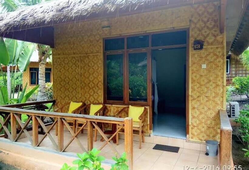اتاق استاندارد سه تخته با چشم‌انداز باغ, Sea World Club Beach Resort & Dive Center
