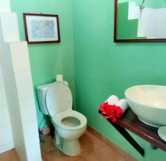 اتاق خانوادگی با چشم‌انداز دریا, Sea World Club Beach Resort & Dive Center