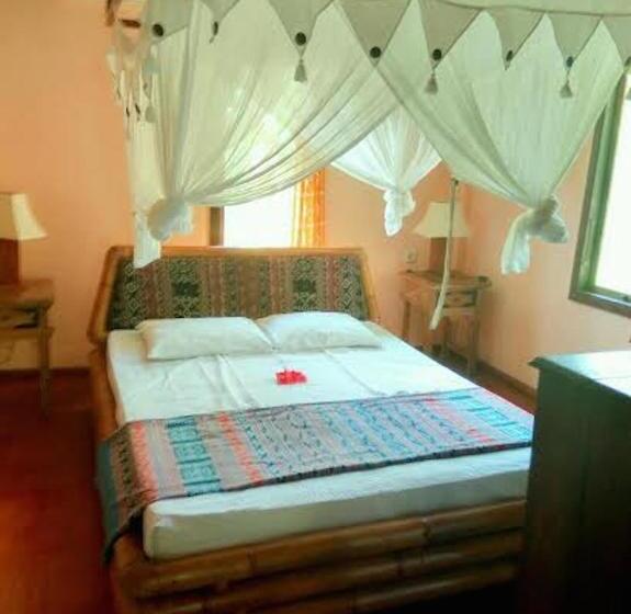 اتاق خانوادگی با چشم‌انداز دریا, Sea World Club Beach Resort & Dive Center