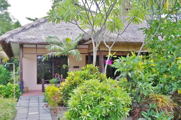 سوییت خانوادگی, Sea World Club Beach Resort & Dive Center