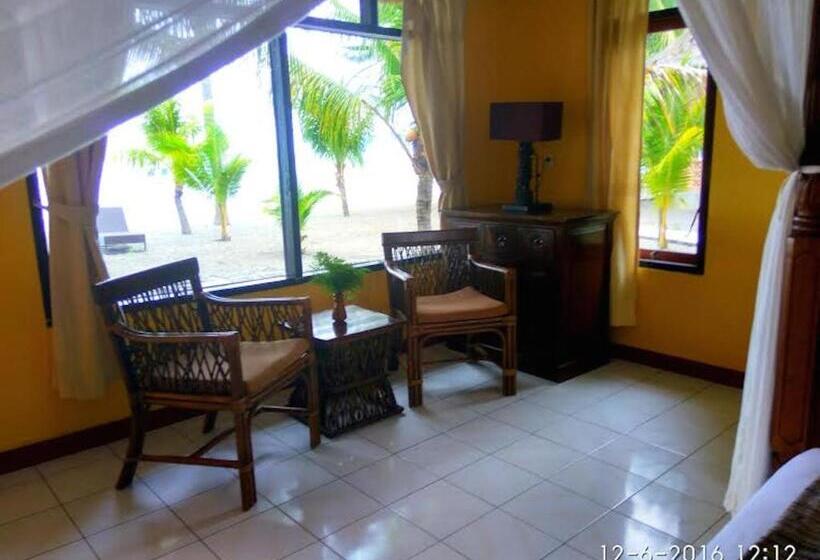 اتاق لوکس, Sea World Club Beach Resort & Dive Center
