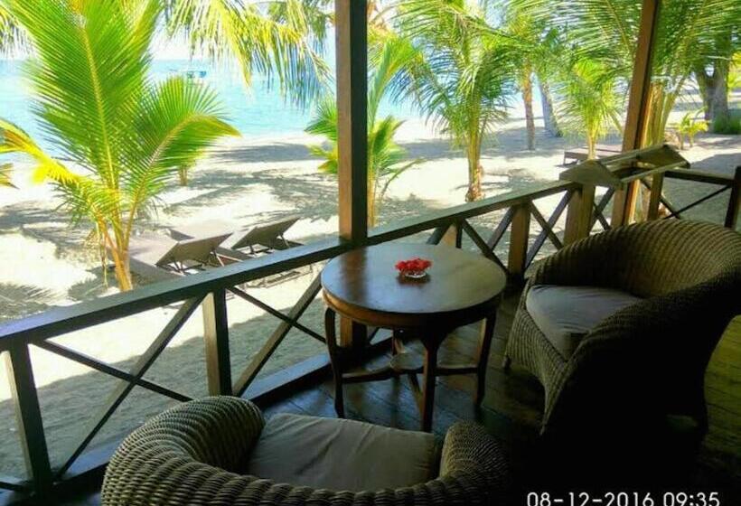 اتاق لوکس با چشم‌انداز دریا, Sea World Club Beach Resort & Dive Center