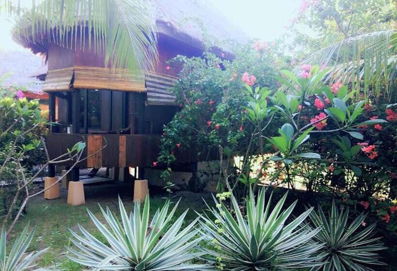 اتاق خانوادگی با چشم‌انداز دریا, Sea World Club Beach Resort & Dive Center