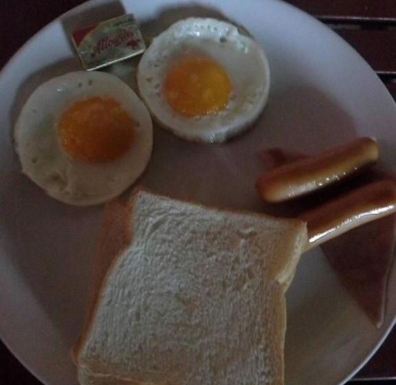 بنگله خانوادگی, Tamarind Grand Resort Mae Sariang
