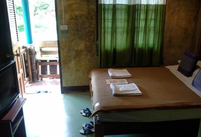 بانگلوی استاندارد, Tamarind Grand Resort Mae Sariang
