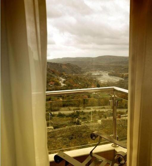 اتاق لوکس, Afkos Grammos Boutique Hotel Resort