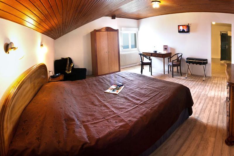 Standardzimmer Panoramablick, Auberge Obersolberg