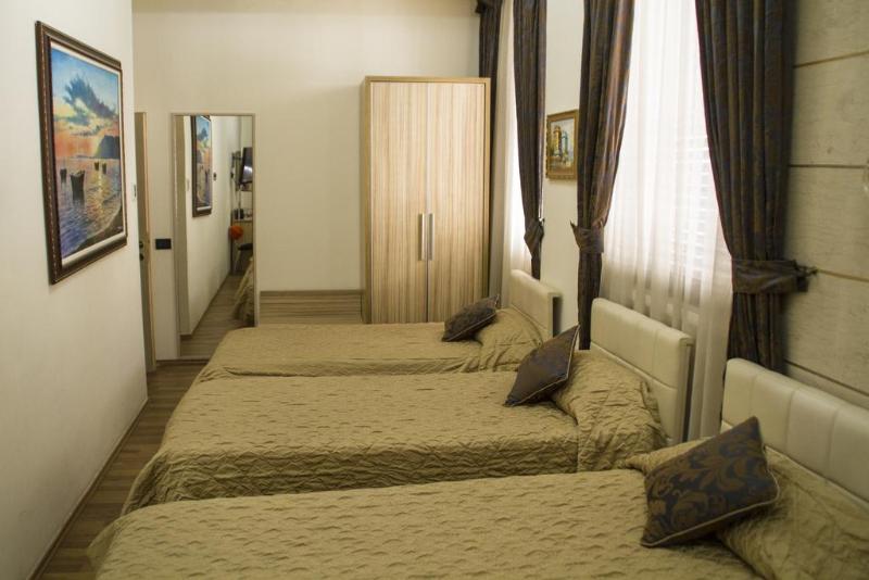 اتاق استاندارد سه نفره, Comfort
