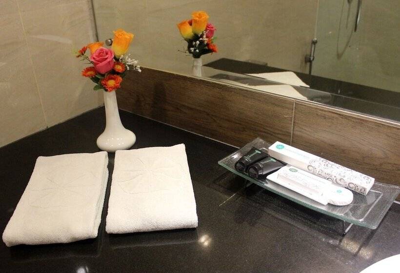اتاق اجرایی, Karibia Boutique