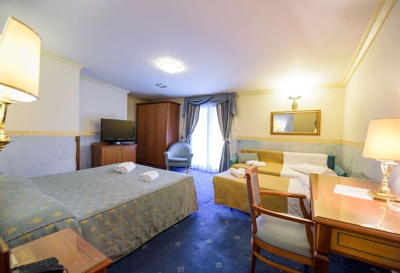 Chambre Familiale, Kastoria In Kastoria City