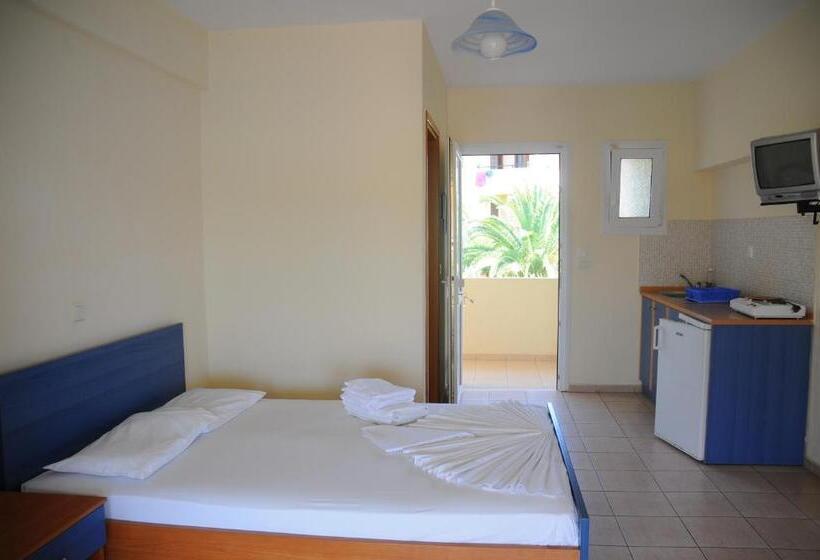 استودیوی سوپریور, Maistrali Beach Studios