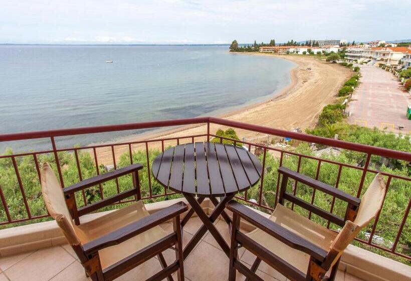 استودیوی لوکس, Maistrali Beach Studios