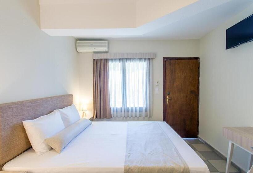 استودیوی استاندارد, Maistrali Beach Studios