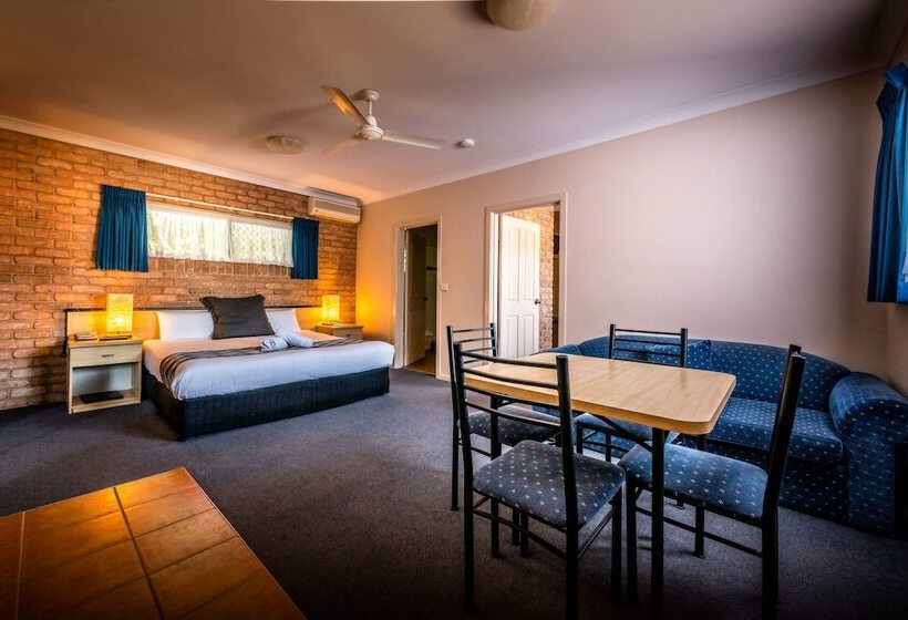 سوییت خانوادگی, Park Beach Resort Motel