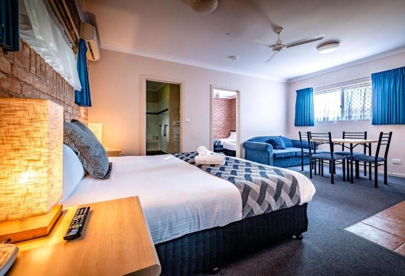 سوییت خانوادگی, Park Beach Resort Motel