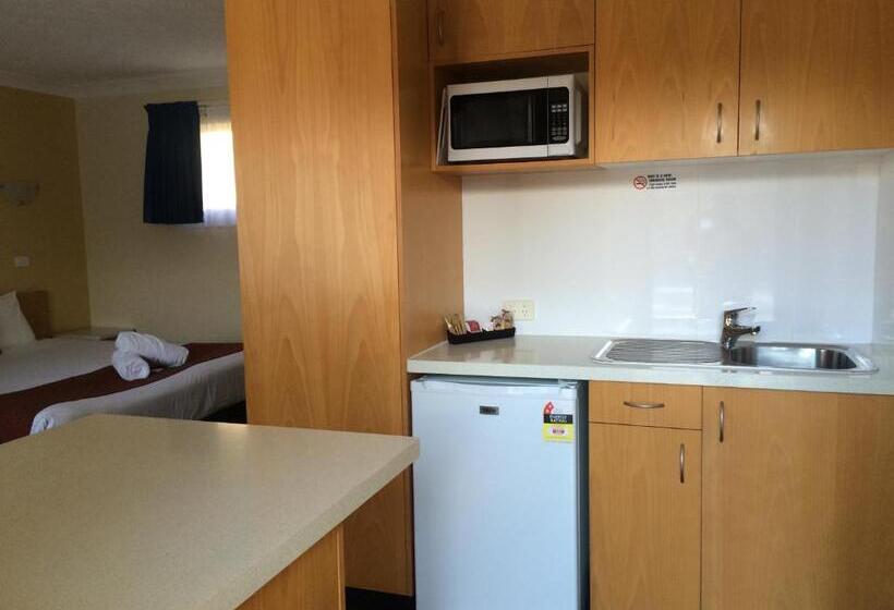 اتاق لوکس با تخت بزرگ, Park Beach Resort Motel