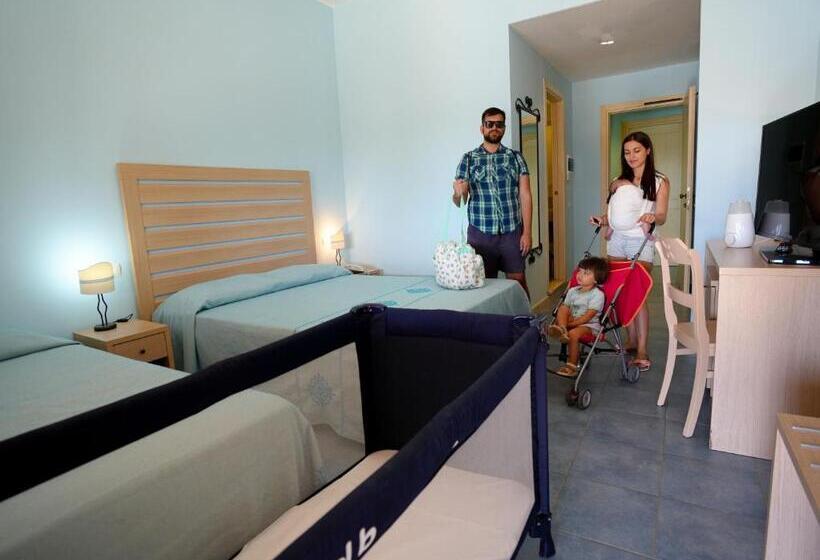 اتاق استاندارد سه نفره, Cala Della Torre Resort