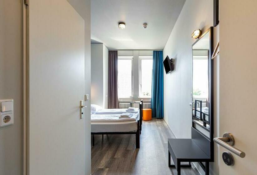 Номер Стандарт, a&o Aachen Hauptbahnhof