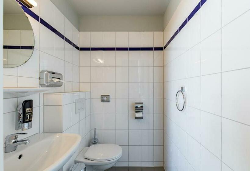 Четырехместный Номер Стандарт, a&o Aachen Hauptbahnhof