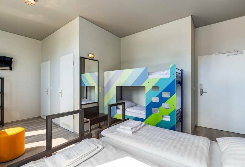 Семейный Номер, a&o Aachen Hauptbahnhof