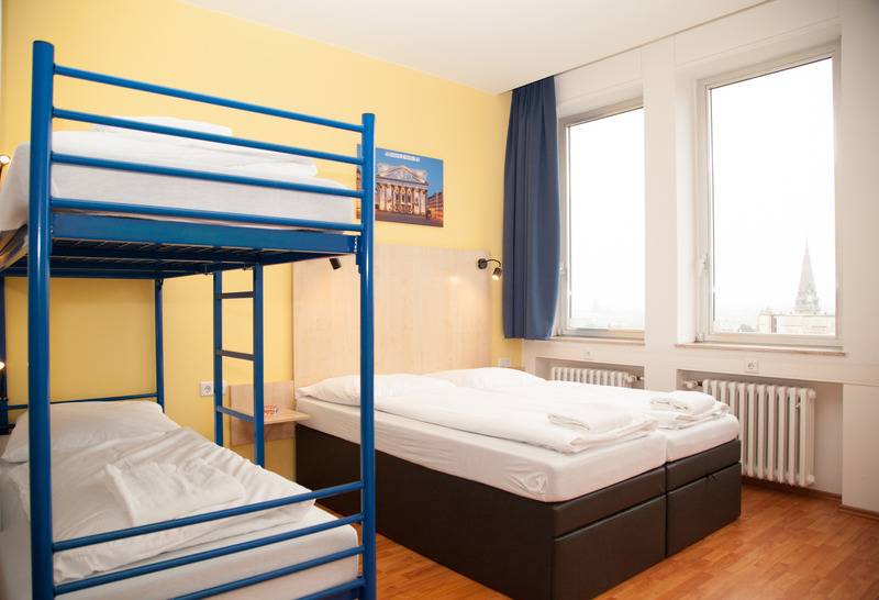 Семейный Номер, a&o Aachen Hauptbahnhof