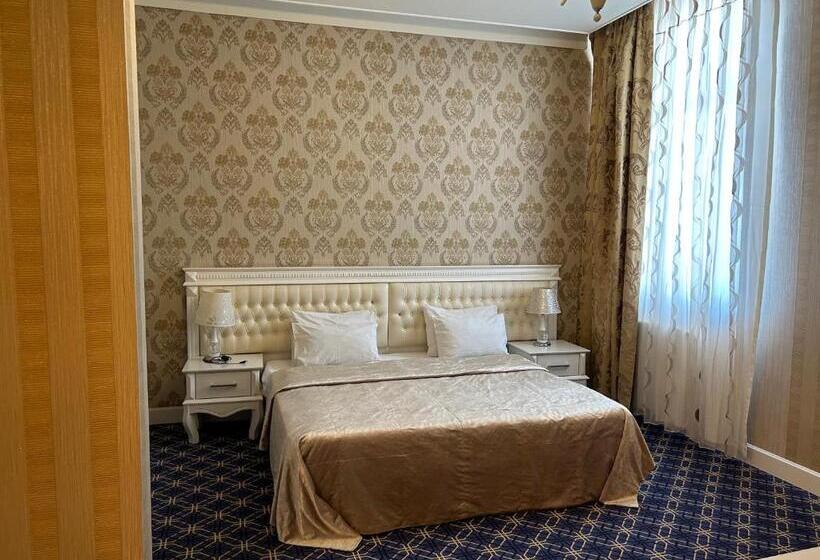 سوییت با چشم‌انداز دریا, Aysberq Resort