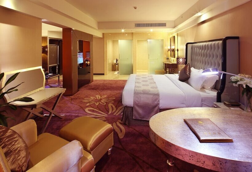 Президентский Люкс, Clayton Hotel Near Pazhou Exhibition Center