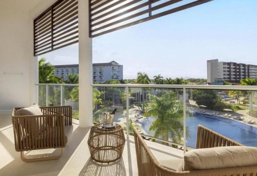 سوئیت کلوب با چشم‌انداز دریا, Hideaway At Royalton Blue Waters, An Autograph Collection All Inclusive Resort   Adults Only