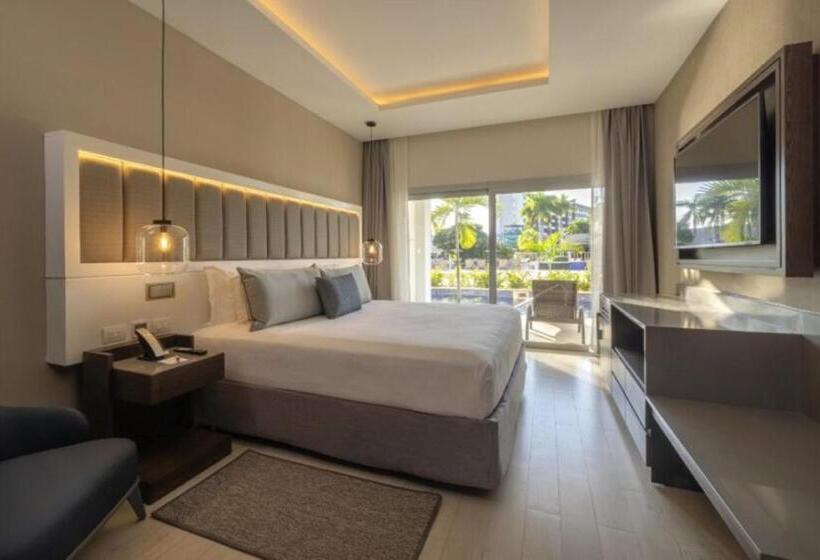 سوئیت پرزیدنت, Hideaway At Royalton Blue Waters, An Autograph Collection All Inclusive Resort   Adults Only