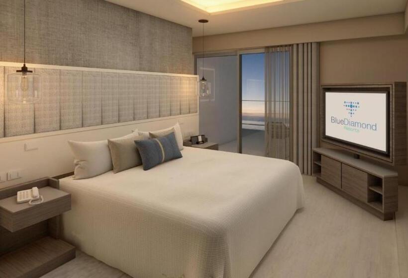 سوئیت کلاب, Hideaway At Royalton Blue Waters, An Autograph Collection All Inclusive Resort   Adults Only