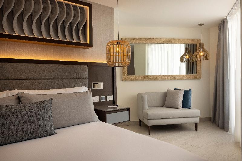 اتاق لوکس, Hideaway At Royalton Blue Waters, An Autograph Collection All Inclusive Resort   Adults Only