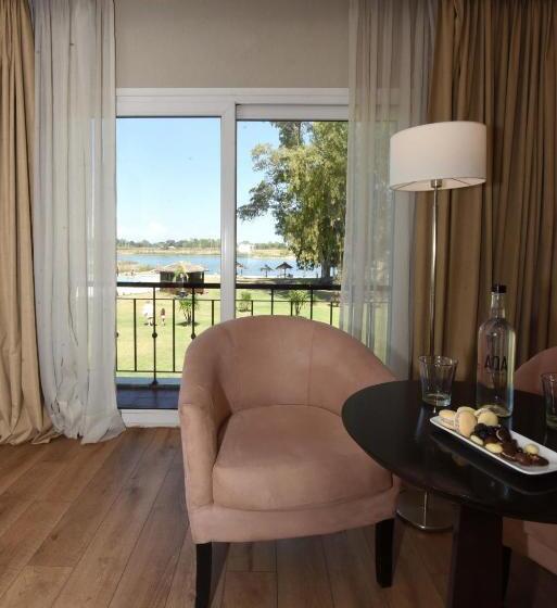 سوییت جونیور, Howard Johnson Resort & Convention Center Ezeiza