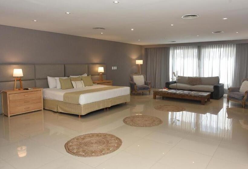 سوئیت با تخت بزرگ, Howard Johnson Resort & Convention Center Ezeiza