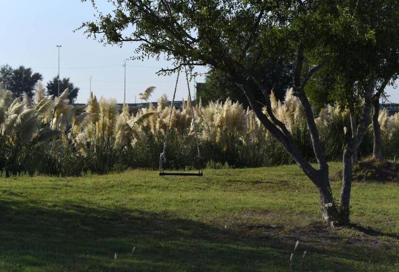 اتاق استاندارد, Howard Johnson Resort & Convention Center Ezeiza