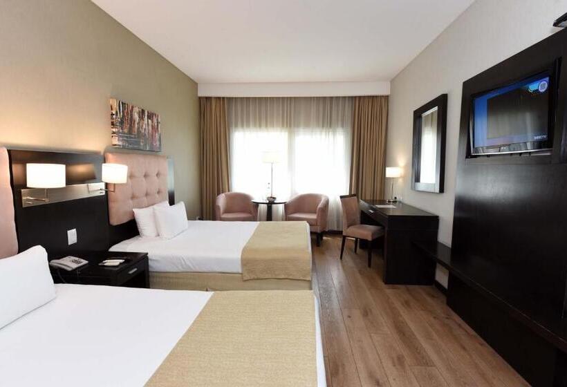 Chambre Standard, Howard Johnson  & Convention Center Ezeiza