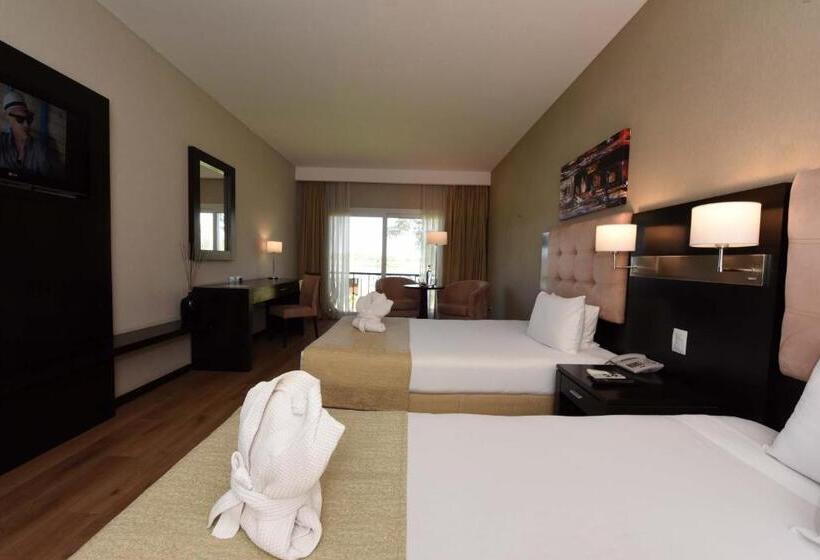 سوییت جونیور, Howard Johnson Resort & Convention Center Ezeiza