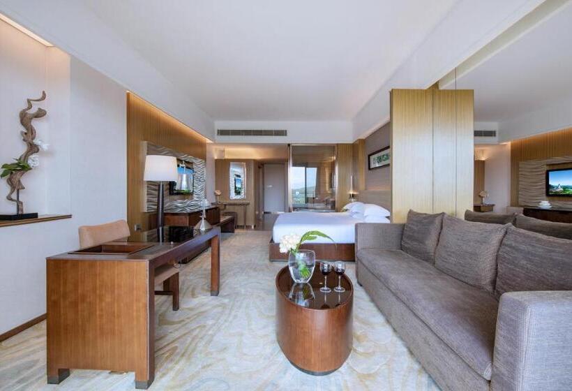 اتاق لوکس با تخت بزرگ, Mission Hills Hotel Resorts Dongguan