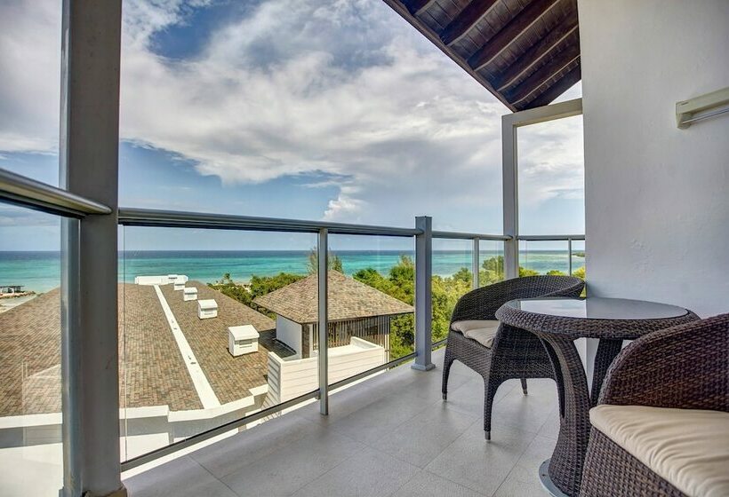 اتاق لوکس با چشم‌انداز دریا, Hideaway At Royalton Blue Waters, An Autograph Collection All Inclusive Resort   Adults Only