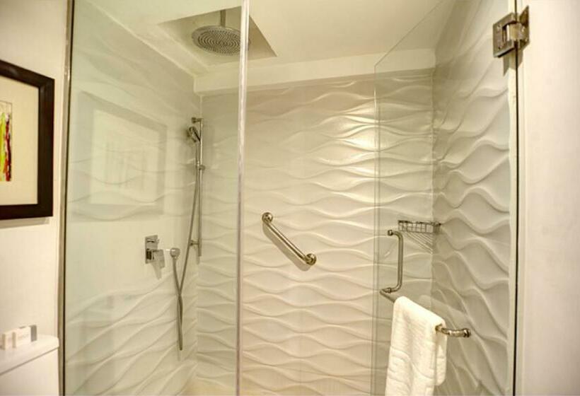 اتاق لوکس, Hideaway At Royalton Blue Waters, An Autograph Collection All Inclusive Resort   Adults Only