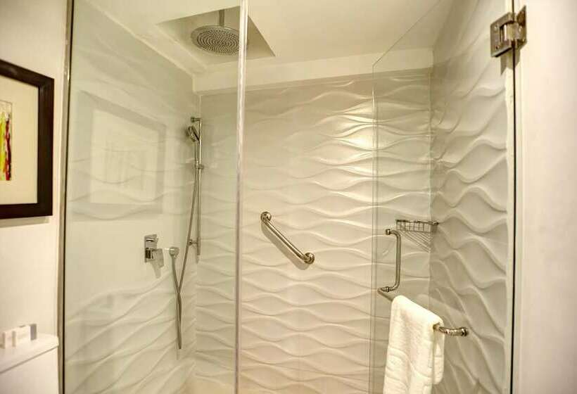 اتاق لوکس, Hideaway At Royalton Blue Waters, An Autograph Collection All Inclusive Resort   Adults Only