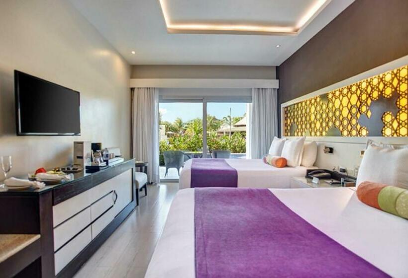سوییت جونیور کلاب, Hideaway At Royalton Blue Waters, An Autograph Collection All Inclusive Resort   Adults Only